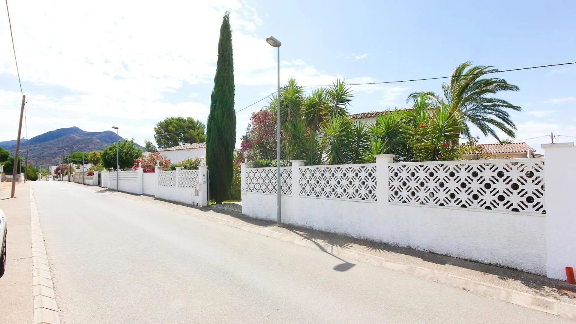 Lush Apartment With View Roses 0*,  Spanien
